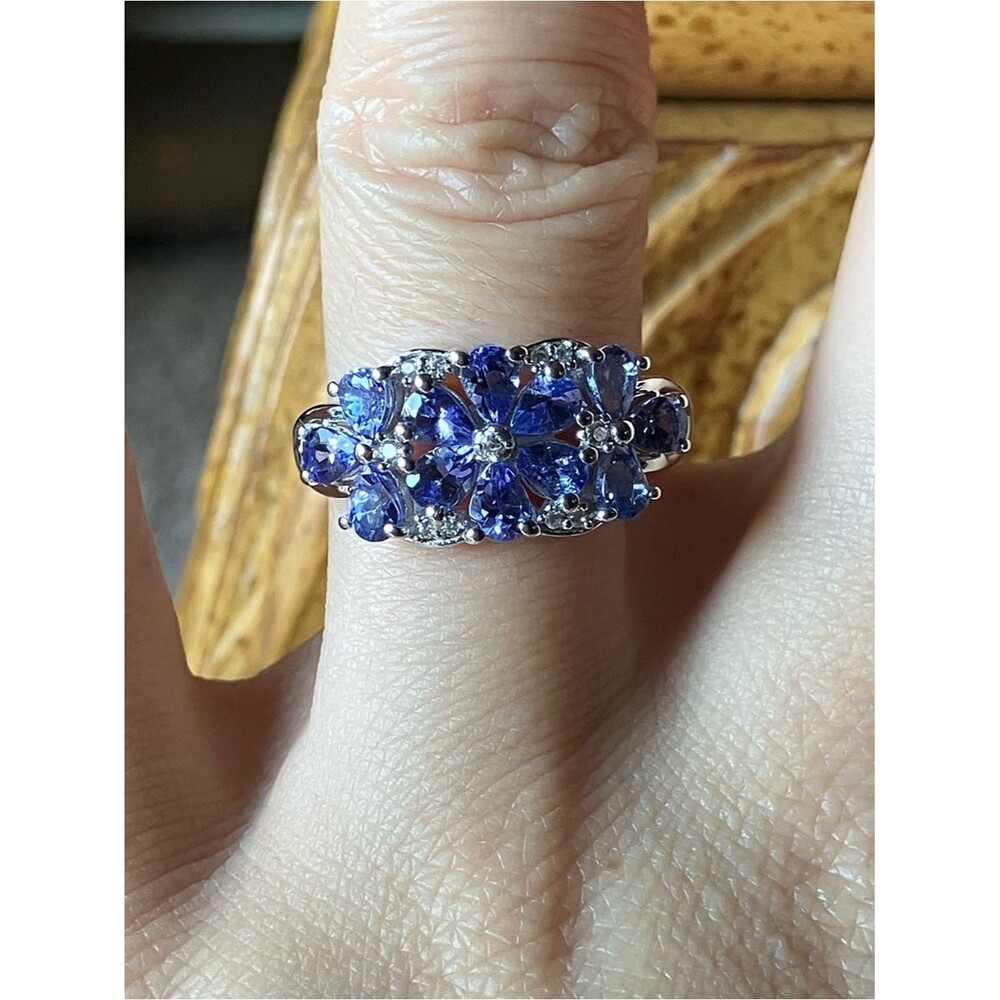 Genuine Tanzanite Sterling Silver Ring Size 7.75